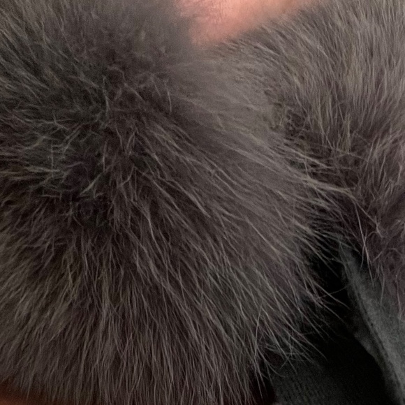 RARE Giorgio Armani Fur Neck Collar Wrap - Picture 10 of 10